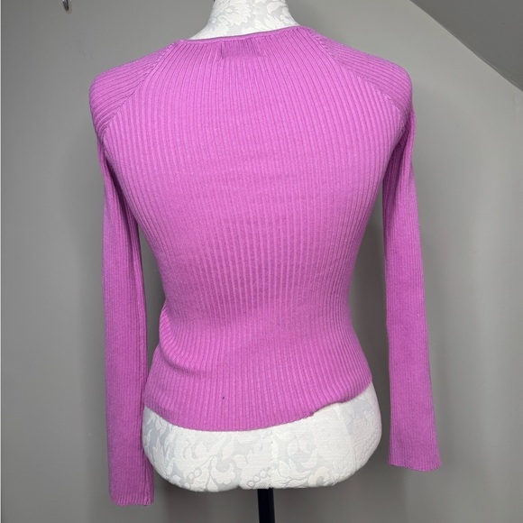 NWOT Pink Rose Lavender Ribbed Sweater Size Small - Picture 3 of 5
